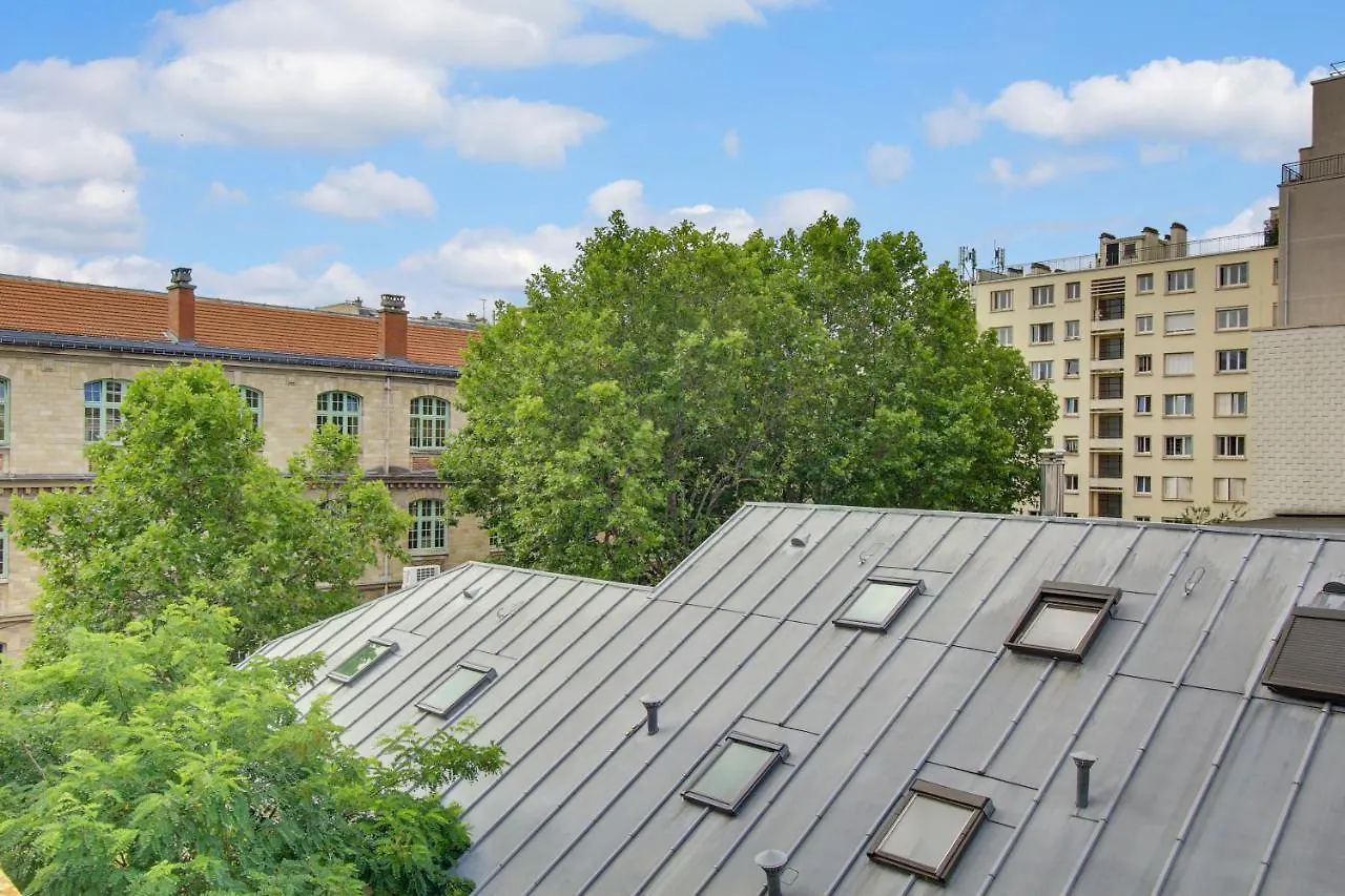 Elegant Appartement Pres De La Tour Eiffel By Weekome Париж